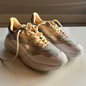 Axel Arigato Off White/Silver Swipe Sneaker